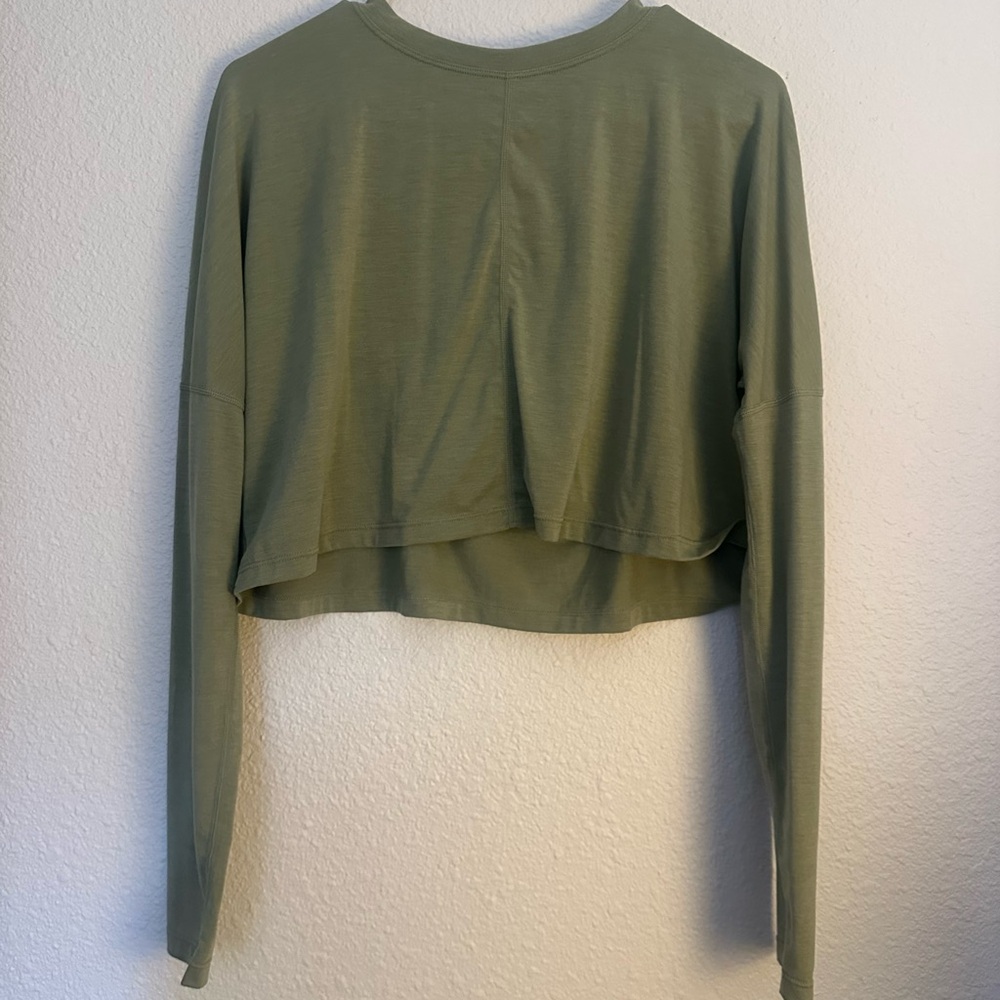 Stylish Olive Green Long Sleeve Crop Top